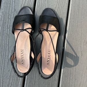 ANYI LU black sandals - size 39 (US 8.5)